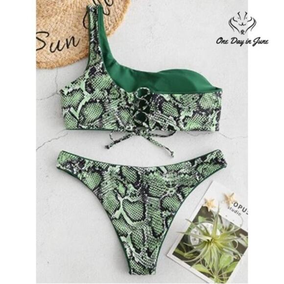 Zaful One Shoulder Reversible Bikini Size S - Picture 2 of 3